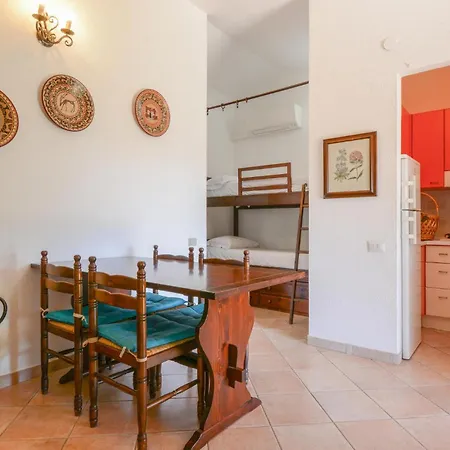 Casa de Férias 1 Bedroom Beautiful In *